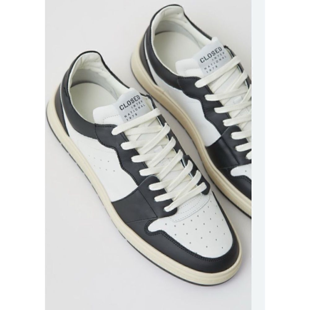 Closed  Sneaker Low Top in Olive Suede / White Size 36